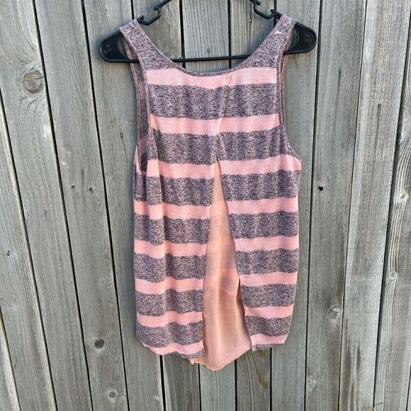 Almost famous tank top blouse sleeveless size medium - Picture 1 of 9